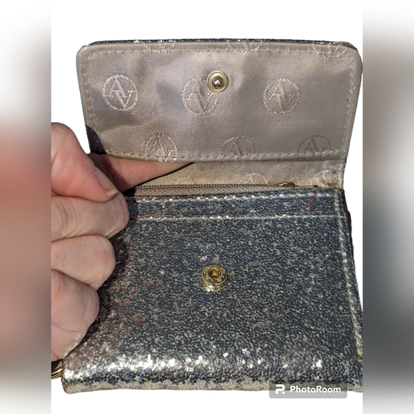 Adrienne Vittadini Studio coin purse/cardholder on key ring- sparkly silver - Picture 9 of 14